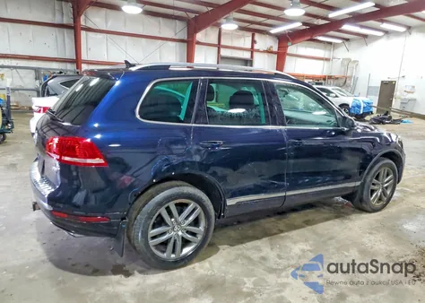 2015 Volkswagen Touareg V6 Tdi z USA, uszkodzony, nr VIN WVGEP9BP5FD007667